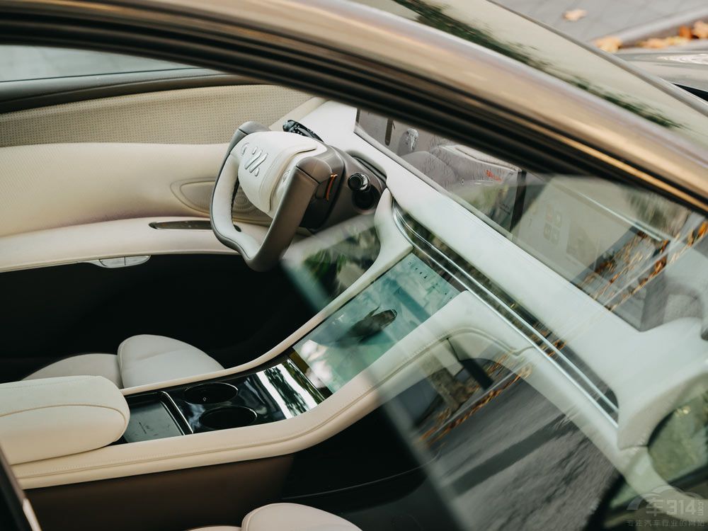 ��PLUS DM-i��܊���I� �@Щ��܇�����e�^