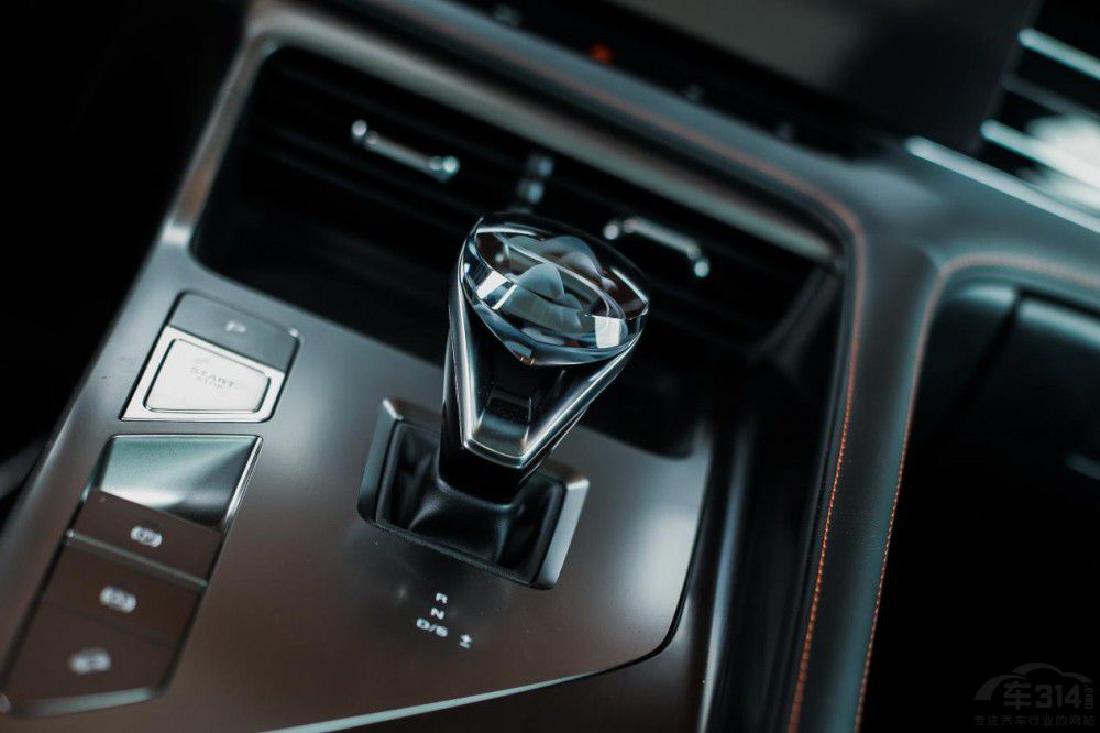 ��������(zh��n)ɽ�� 12�f���Aƽ�挍(sh��)�����_����