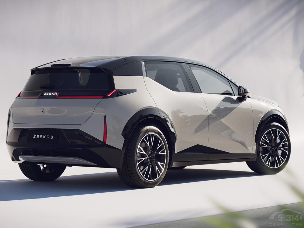 ��������ѽ^�������Ϻ�܇չ3������Ʒ��SUV