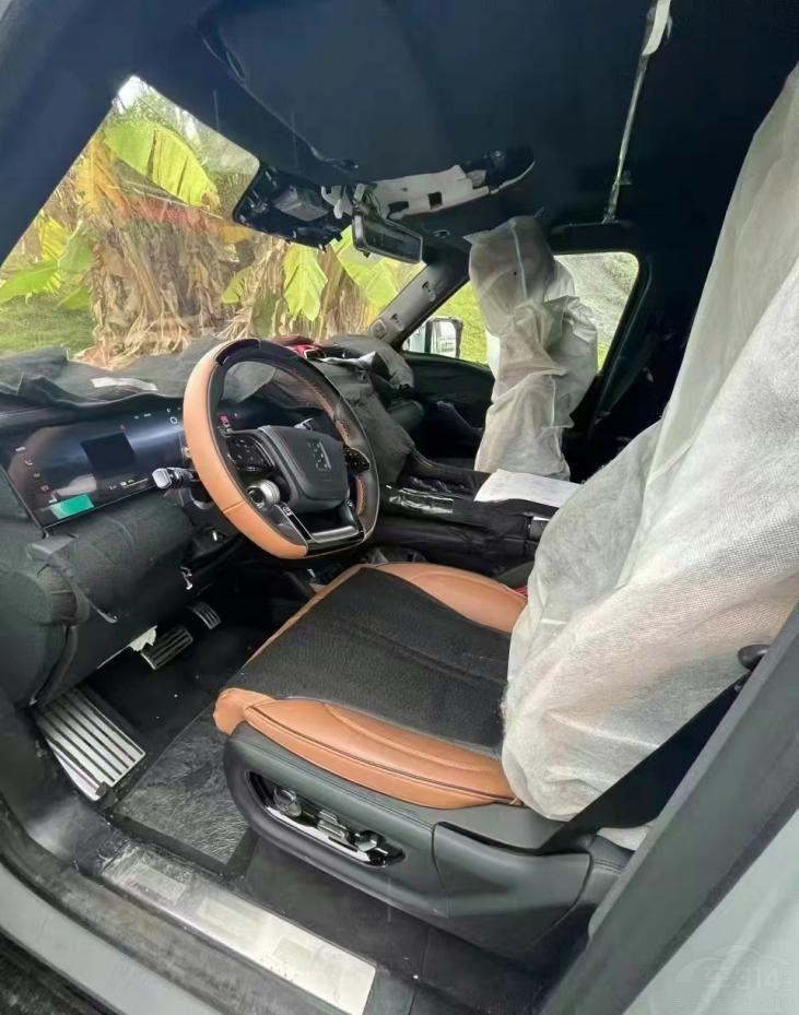 ��������ѽ^�������Ϻ�܇չ3������Ʒ��SUV