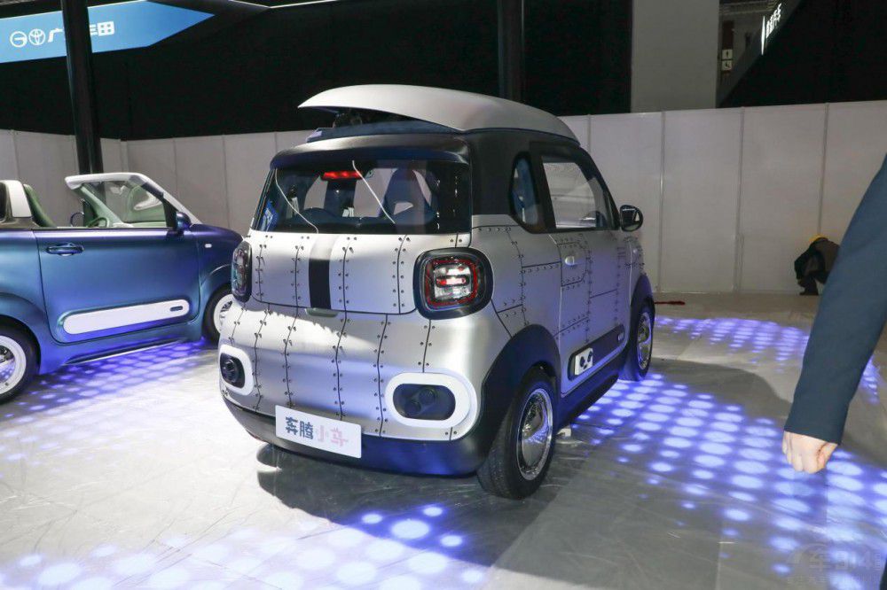 ���p�˵������ ���vС�R�����Ϻ�܇չ��