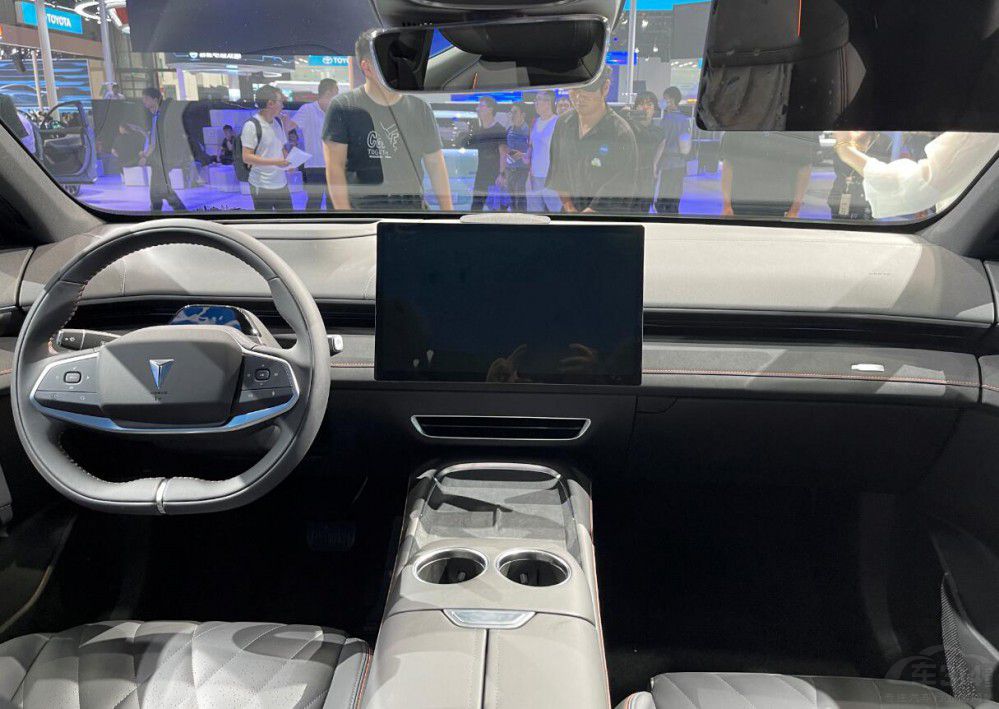 �Ϻ�܇չ�������P(gu��n)ע������SUV܇�ͱP�c(di��n)��