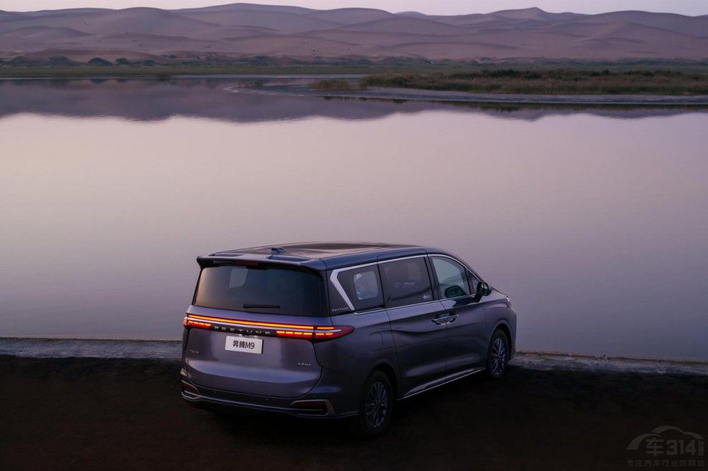 �����и߶�MPV�Ј�(ch��ng) һ�����vM9��(sh��)�����