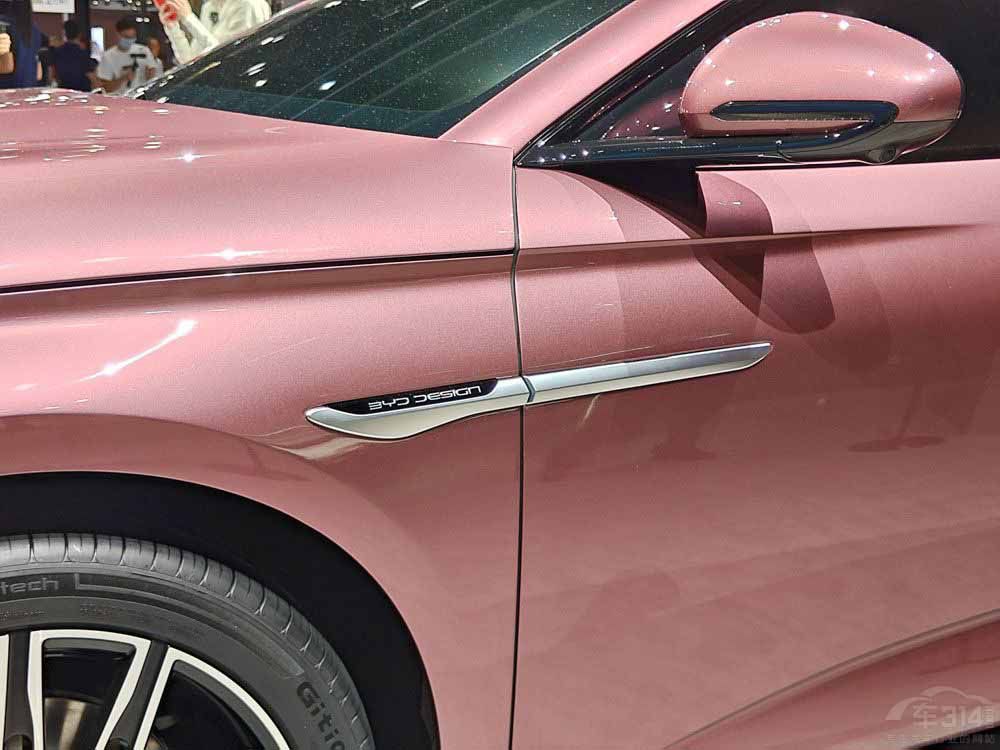 �Ϻ�܇չ�ϵı�����܇ 20��30�fԪզ����