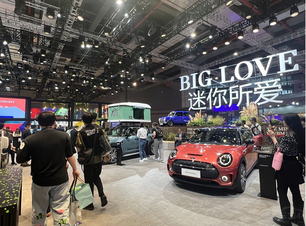 �Ϻ�܇չ�ϵı�����܇ 20��30�fԪզ����