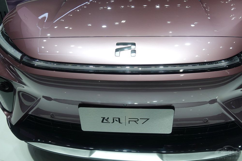 �Ϻ�܇չ�ϵı�����܇ 20��30�fԪզ����