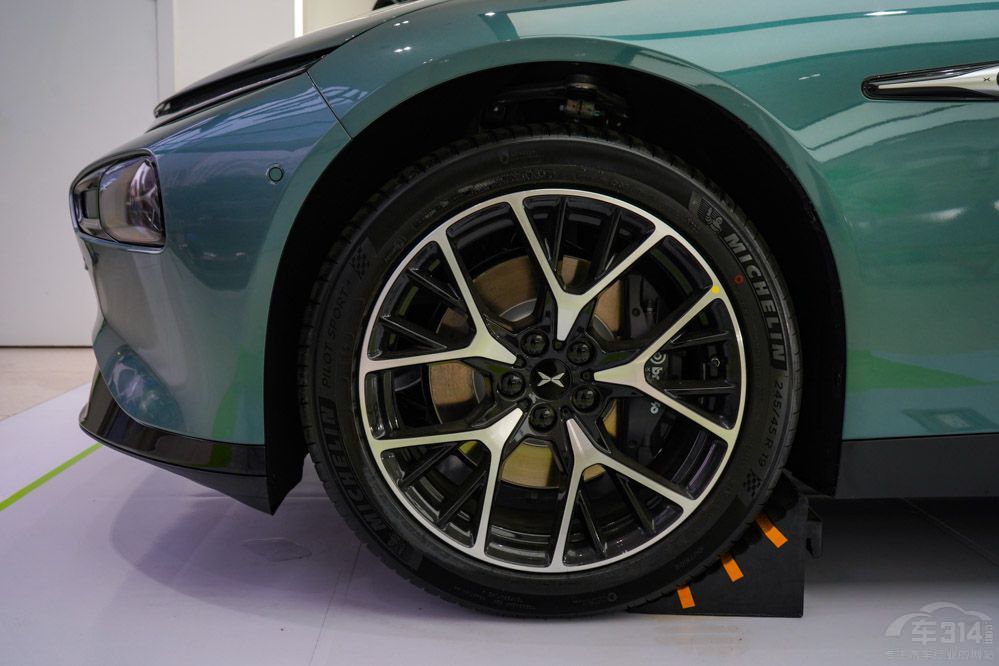 С�iP7i�������@