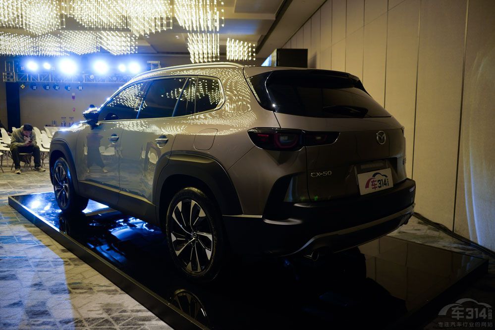 �Ϻ�܇չ3����܇�P�c 20�f���ă�(y��u)�|֮�x