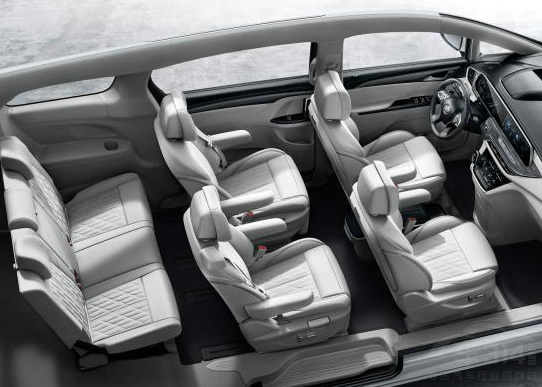 ����GL8 �ٿ�D9 �l(f��)�F(xi��n)�˄e�˺��v�ݵĲ��