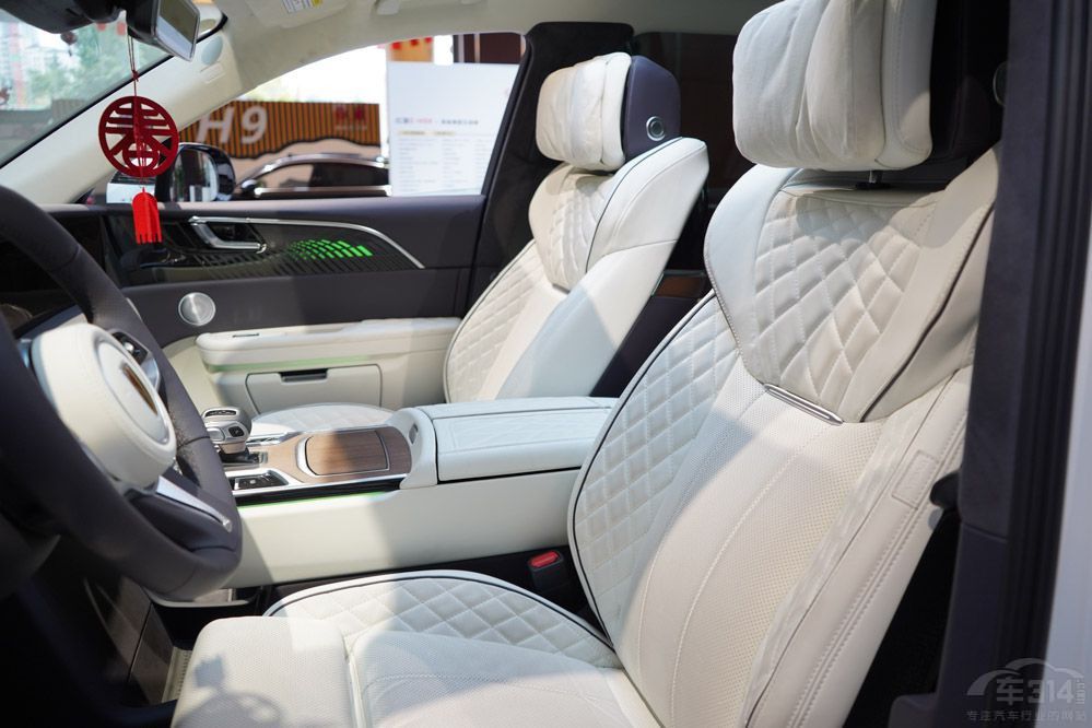 ����U8�I(l��ng)� ������a(ch��n)SUV�P�c �|(zh��)���^Ӳ