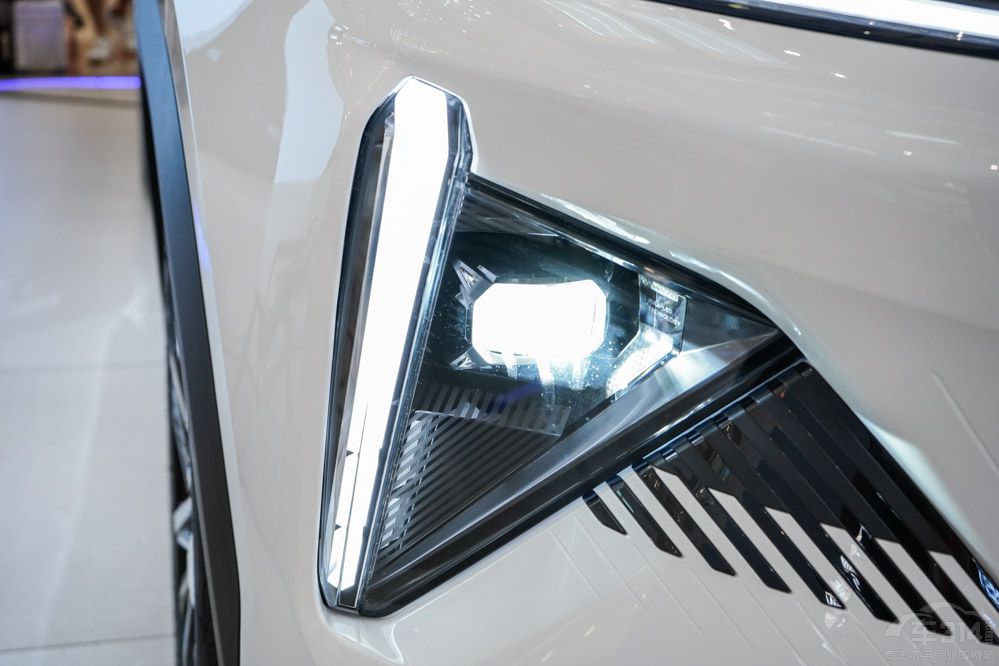 �y��L7����RAV4�s���p��E+ ����@ô����