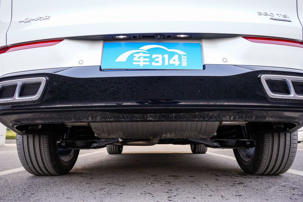 ��Ʒ�|(zh��)����SUV֮������;�����c�󱊔�Ѳ