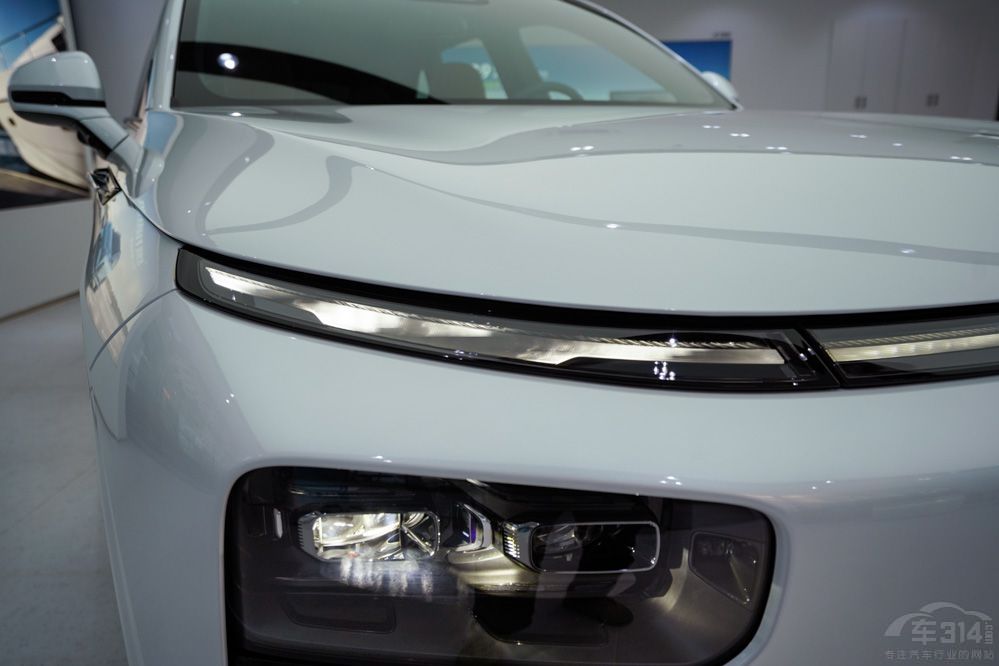 �W��e-tron����С�iG9 �Ñ�����x�������