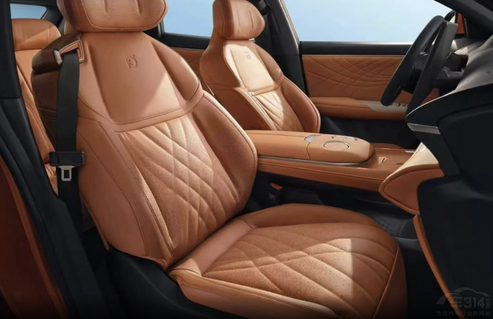 �������{S7 ��PLUS�͗n��MAX�܄ٳ��᣿