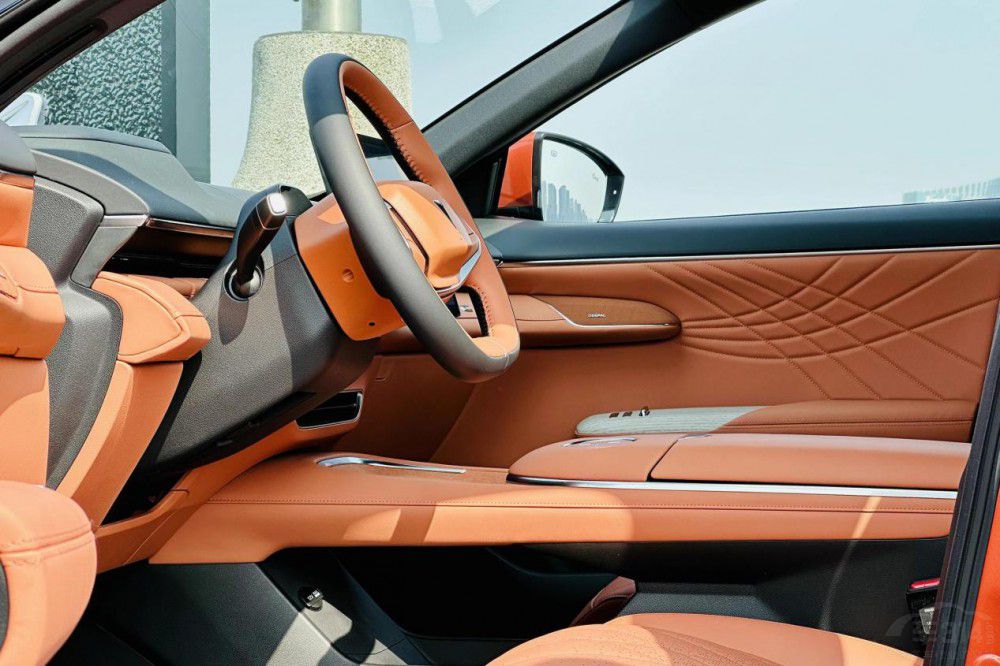 ���{(l��n)S7���ܸ߃r(ji��)ֵSUV��� ���̉�����С