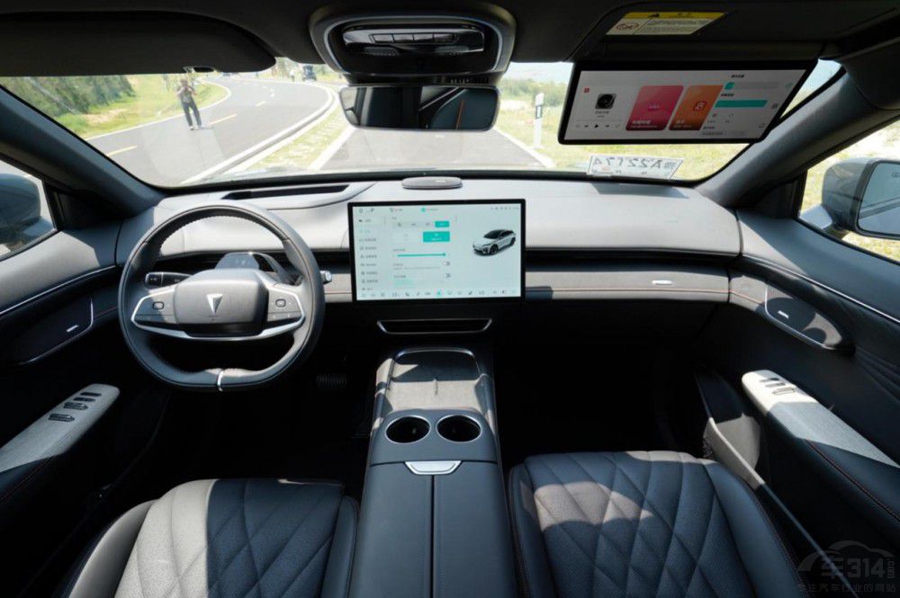 ���{(l��n)S7���ܸ߃r(ji��)ֵSUV��� ���̉�����С