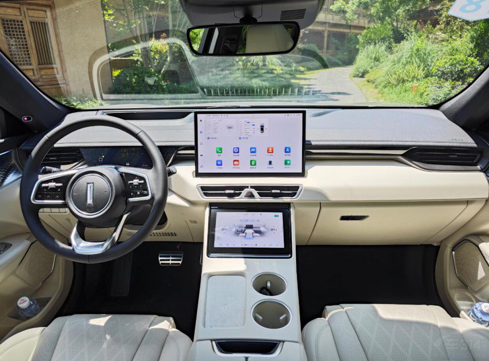 6��SUV�˚��� 20�f(w��n)Ԫ�����A(y��)��Ŀ��(l��i)��