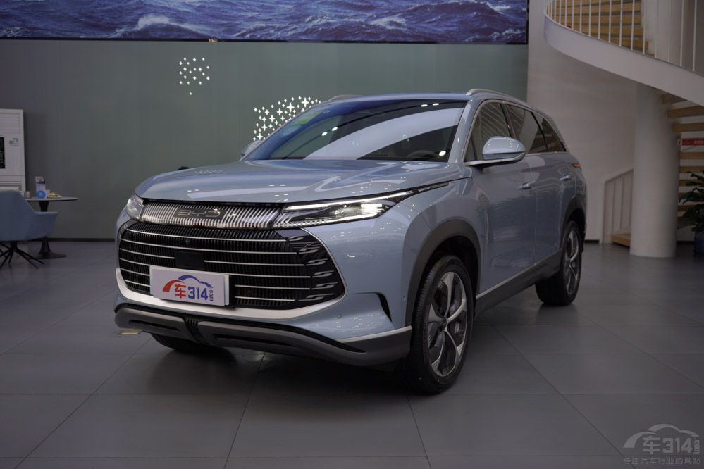 ��ض�ʮ���f �m�ϼ��õ�SUV ���_�֌���