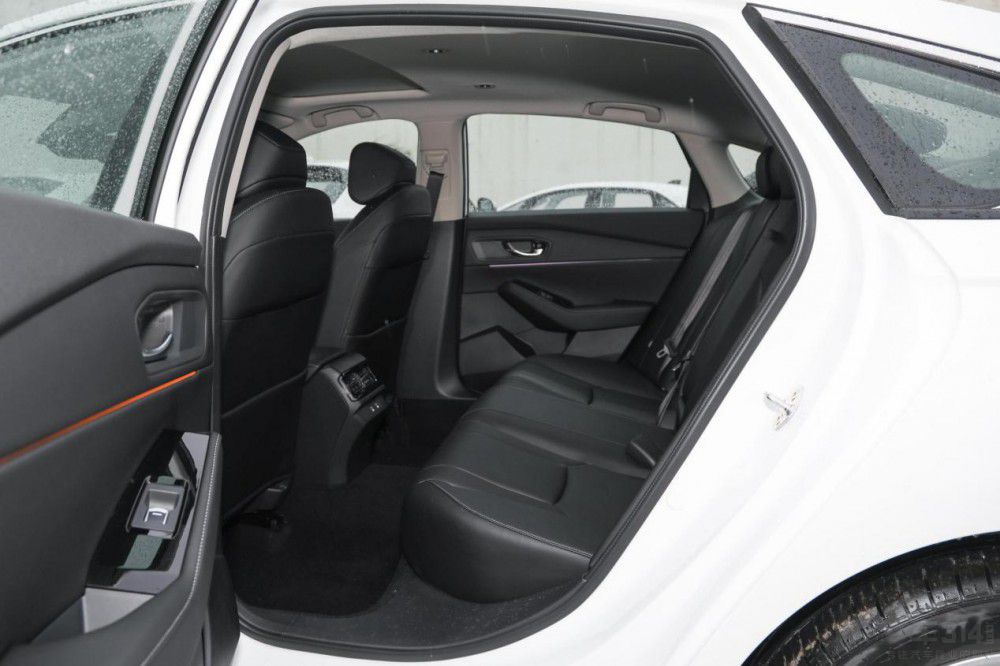 ���ɵϚW�ͱ������w���YB��܇�Ę˗U֮��