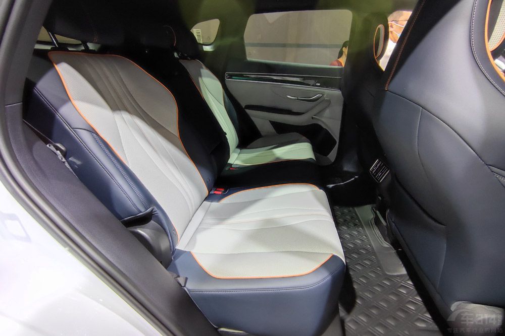 �����y��L7����(bi��o)��PLUS DM-i���Є������