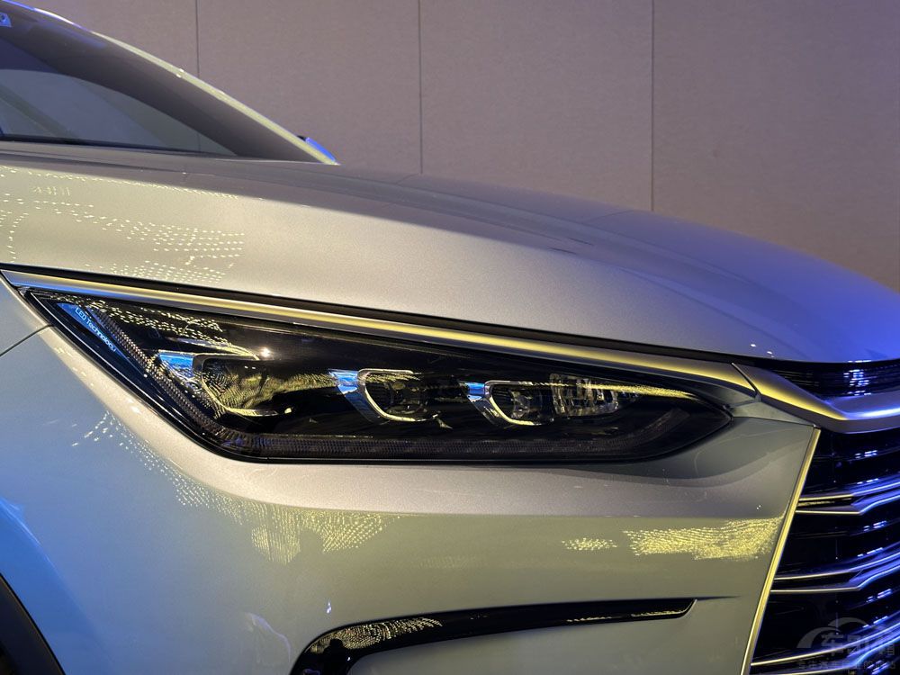 新款摩卡DHT-PHEV對(duì)比唐DM-i冠軍版選誰(shuí) 新款摩卡DHT-PHEV對(duì)比唐DM-i冠軍版選誰(shuí)