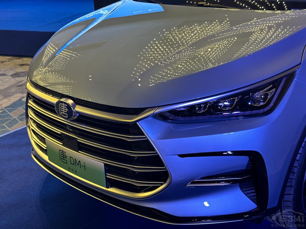 新款摩卡DHT-PHEV對(duì)比唐DM-i冠軍版選誰(shuí) 新款摩卡DHT-PHEV對(duì)比唐DM-i冠軍版選誰(shuí)