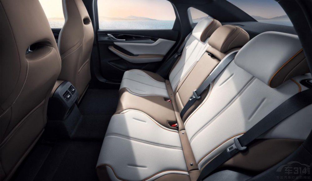 ����AION S����PLUS EV��܊�� �l����(qi��ng)��