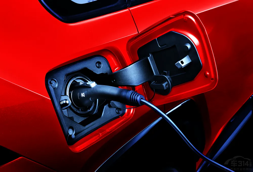 “SUV性能之王”威蘭達(dá)PHEV限時(shí)補(bǔ)貼1.5萬 “SUV性能之王”威蘭達(dá)PHEV限時(shí)補(bǔ)貼1.5萬