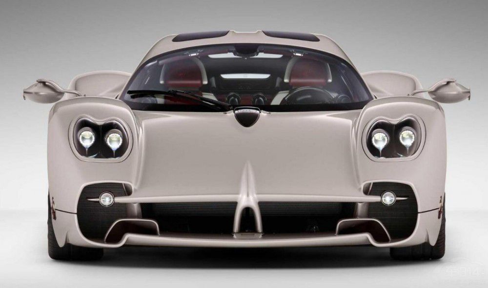 時尚是個輪回 帕加尼Utopia重現(xiàn)經(jīng)典設(shè)計 時尚是個輪回 帕加尼Utopia重現(xiàn)經(jīng)典設(shè)計