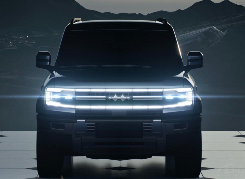 8�����Ҍ����еĎ׿�Ӳ��SUV  ��ϲ�g�l(shu��)��