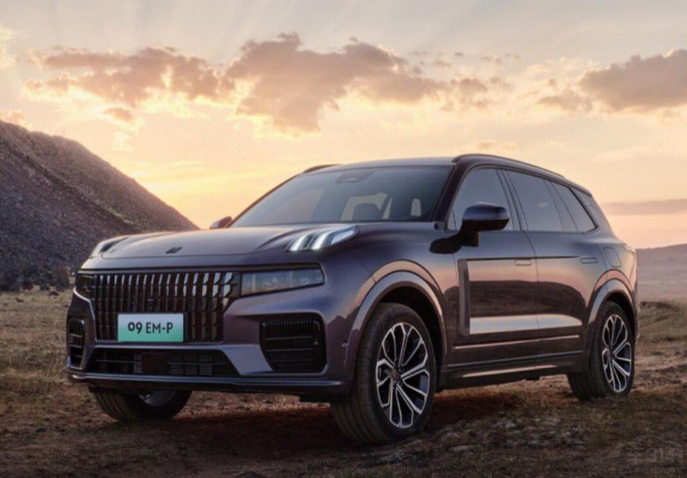 ���T������SUV�N�ݣ�����30�f(w��n)����������