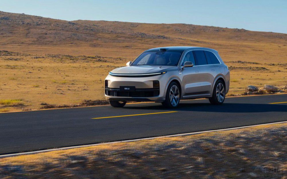 ���T������SUV�N�ݣ�����30�f(w��n)����������