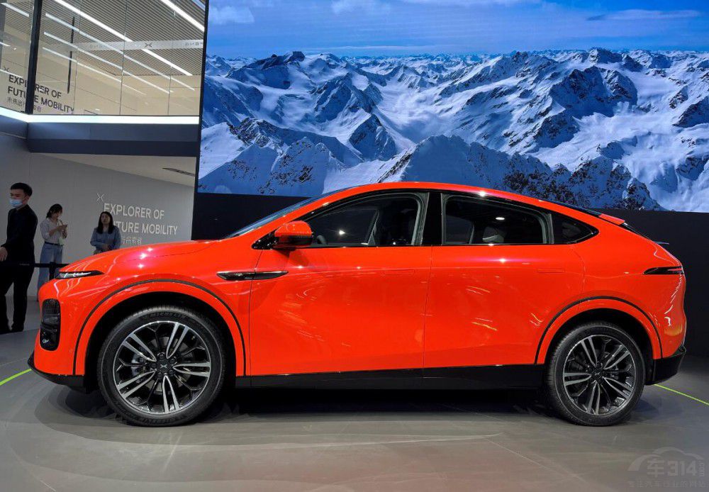 �ɶ�܇չ�ԃr(ji��)��SUV��20�fԪ+��(j��)������