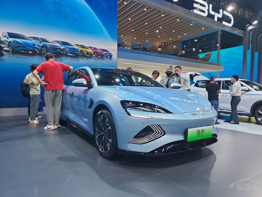 8���ԃr(ji��)���I܇��� 20�fԪ���M(j��n)�A܇�N��