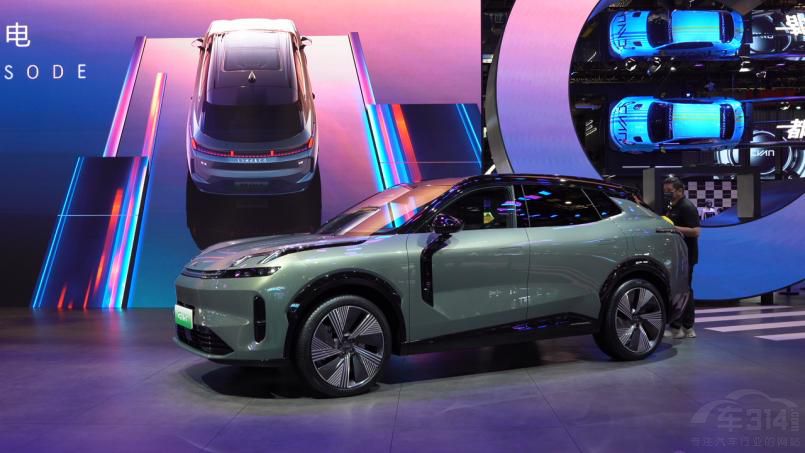 ����֮��SUV�N�� �A��30�f���� �p������