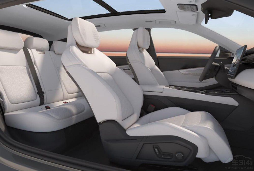 ����֮��SUV�N�� �A��30�f���� �p������