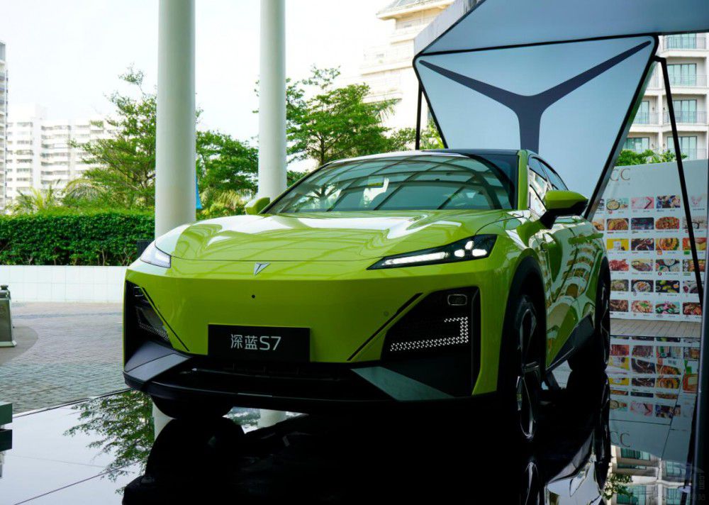 �P�c20�fԪ�����I��Ʒ�|(zh��)SUV ߀�ÿ����a(ch��n)