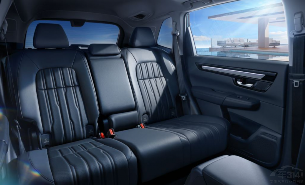 ȫ��һ���Ӱȼ��PET�ɞ����SUV�(y��u)��