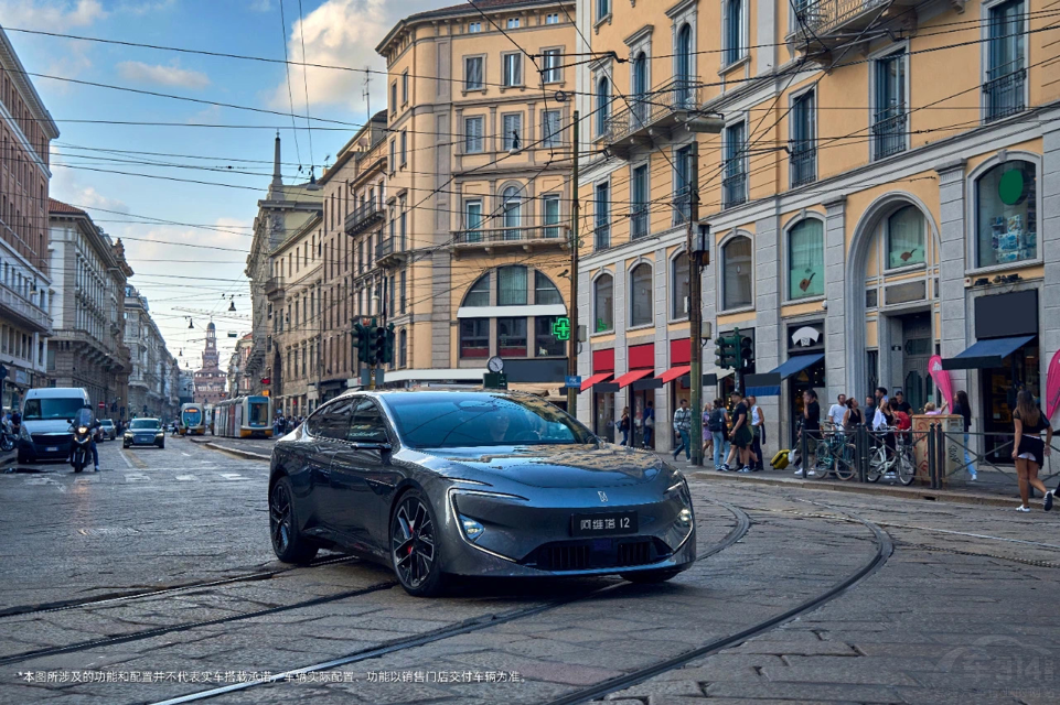 32�f(w��n)Ԫ��İ��S��12�M(j��n)܊���A�I܇�Ј�(ch��ng)��