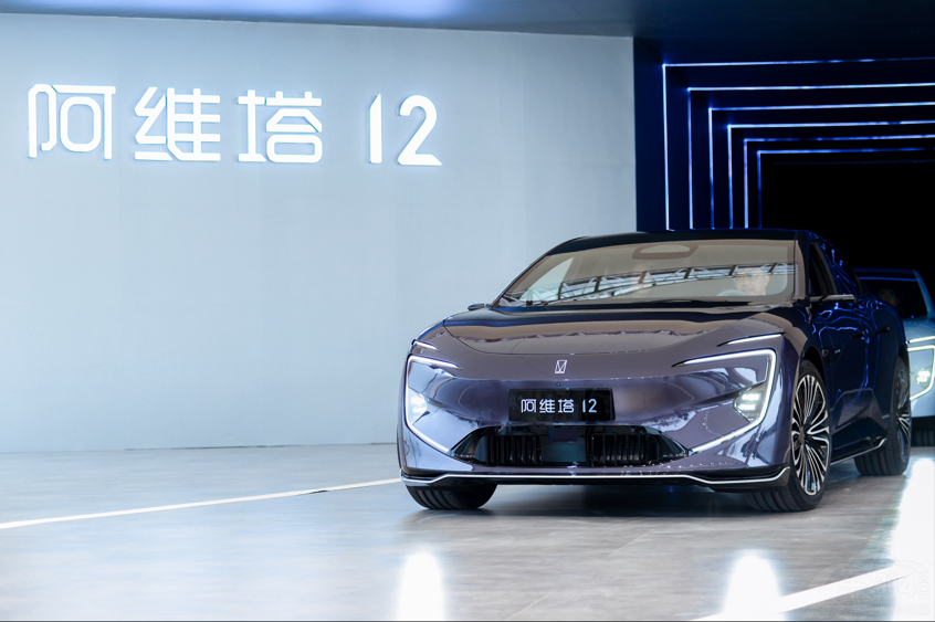 32�f(w��n)Ԫ��İ��S��12�M(j��n)܊���A�I܇�Ј�(ch��ng)��