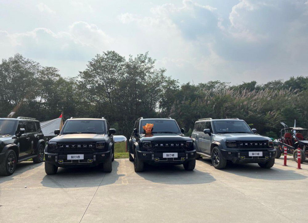 ��;������20�f(w��n)Ԫ��(n��i)����ԽҰSUV���(y��u)�⡱