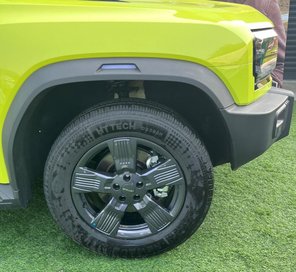 ��;������20�f(w��n)Ԫ��(n��i)����ԽҰSUV���(y��u)�⡱