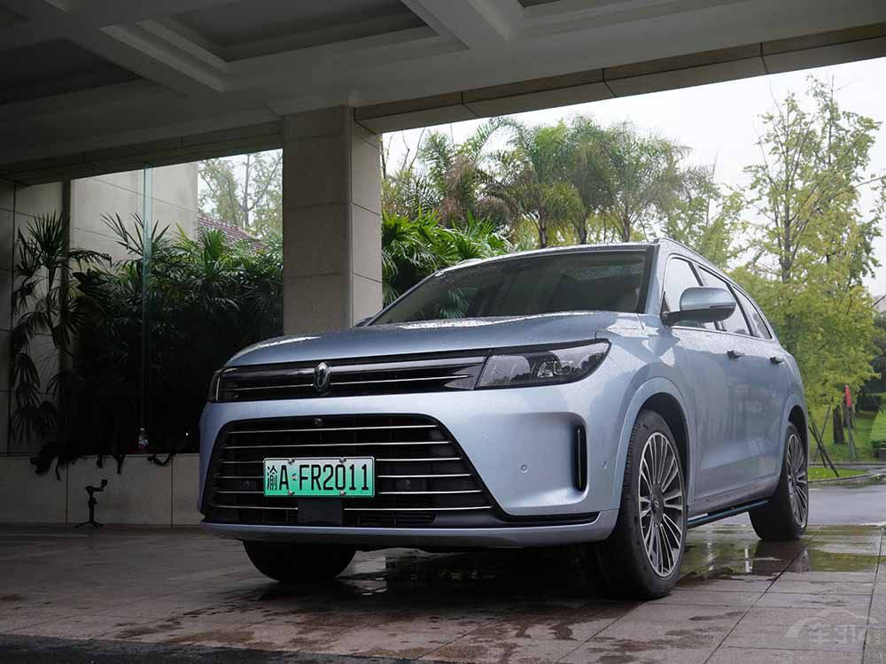 ����L8 ��(w��n)��M7��κ���{(l��n)ɽ�Ŀ����ϲ�g?