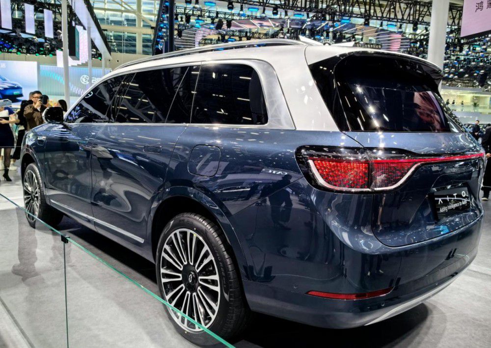 �ȁ�����L�I(l��ng)� 2023�V��܇չ���a(ch��n)SUV�P�c(di��n)