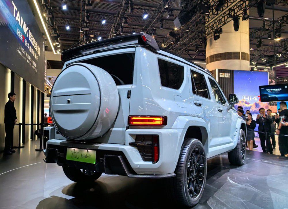 �ȁ�����L�I(l��ng)� 2023�V��܇չ���a(ch��n)SUV�P�c(di��n)