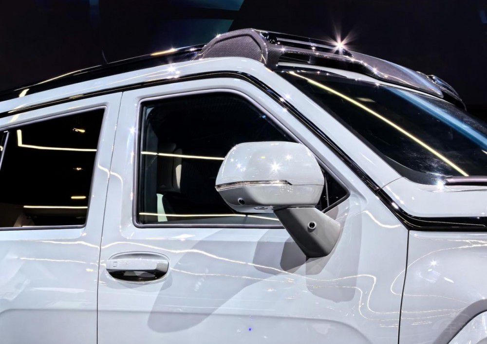 �ȁ�����L�I(l��ng)� 2023�V��܇չ���a(ch��n)SUV�P�c(di��n)