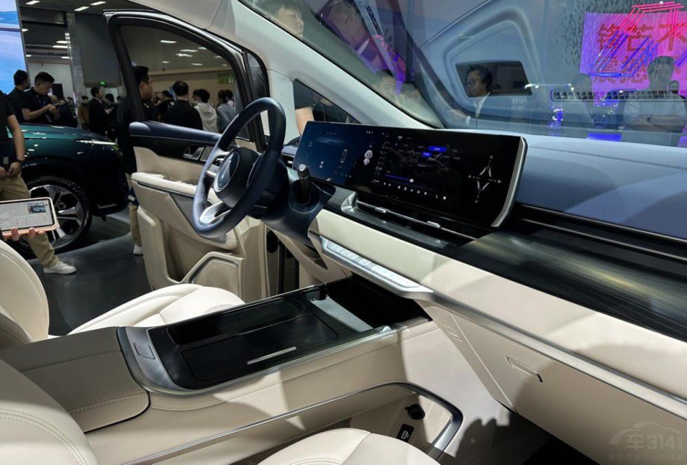 �V��܇չ�߶�MPV�P�c �l�Ǽ���܇֮����