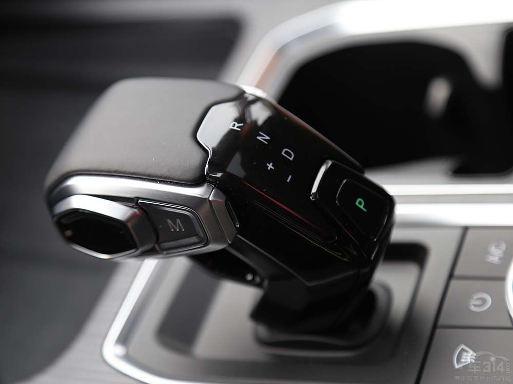 ���ԃr�ȇ��a(ch��n)SUV����̽��06���а���u��