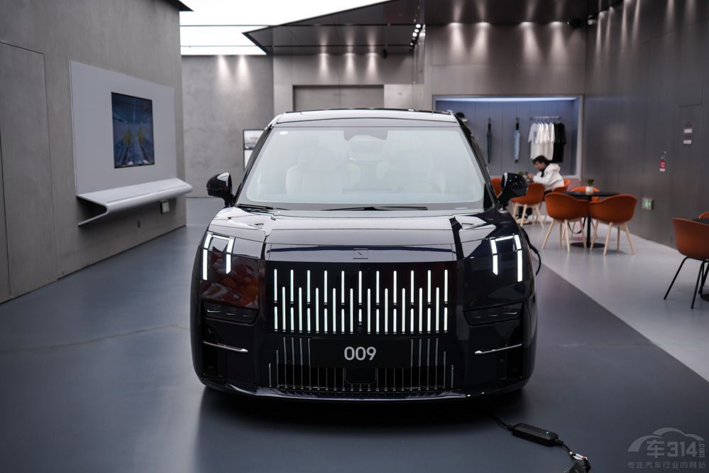 ���L(f��ng)�����m �@�׿�������MPV������l