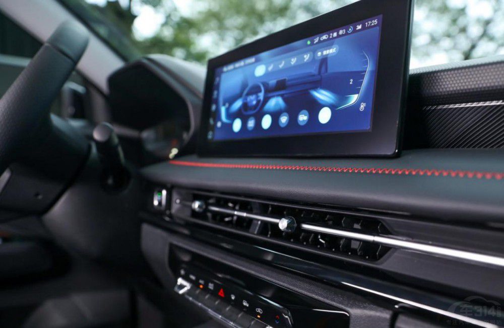 5.68�f���� �@3��SUV�����̫�����M����